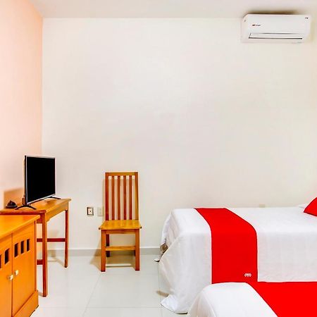 Hotel La Estancia Colima Ngoại thất bức ảnh