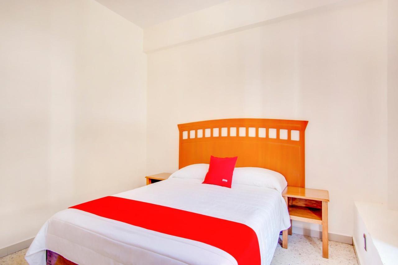 Hotel La Estancia Colima Ngoại thất bức ảnh