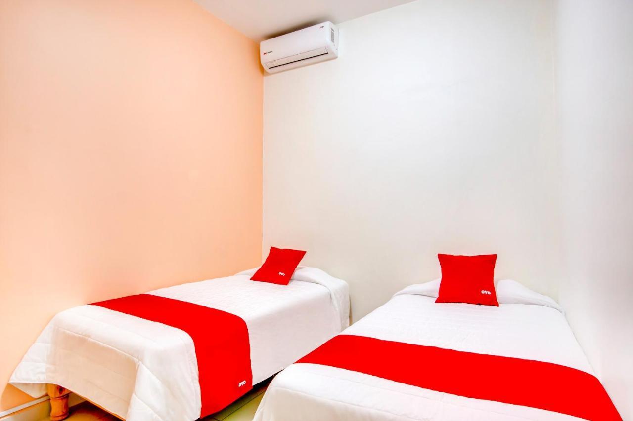 Hotel La Estancia Colima Ngoại thất bức ảnh
