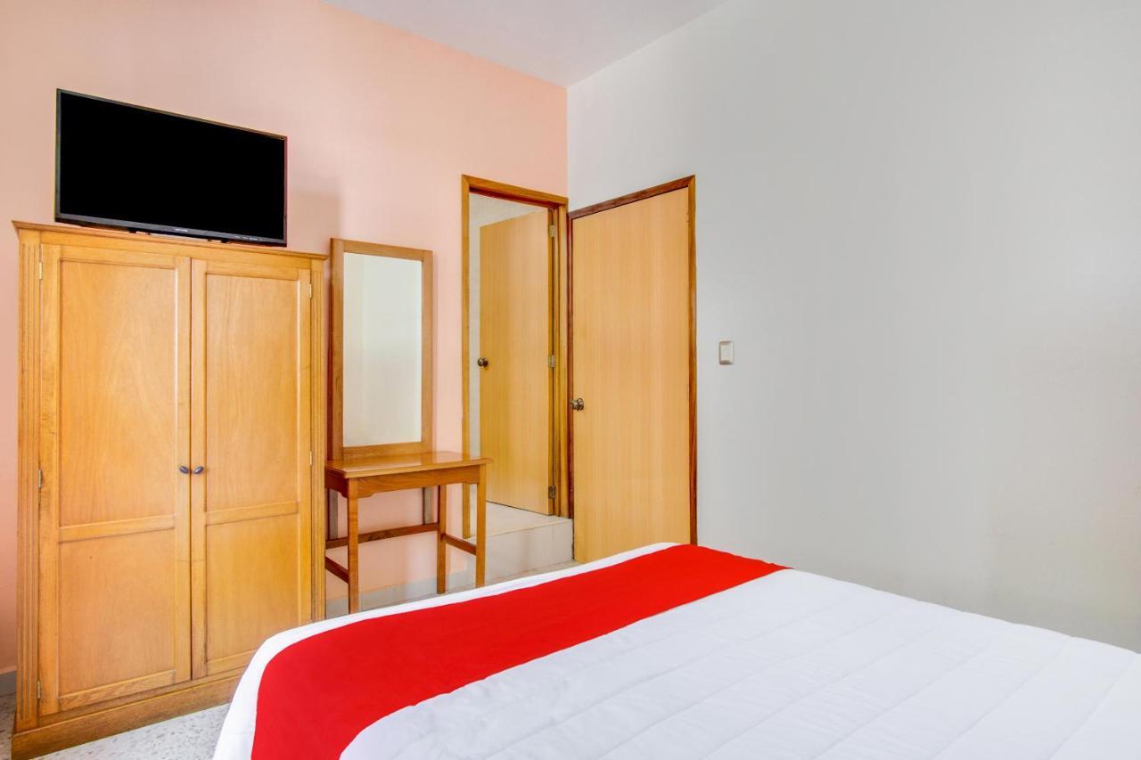 Hotel La Estancia Colima Ngoại thất bức ảnh